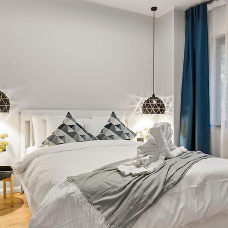Tova Pearl Ultracentral - Romana Square Subway Apartman Bukarest Kültér fotó