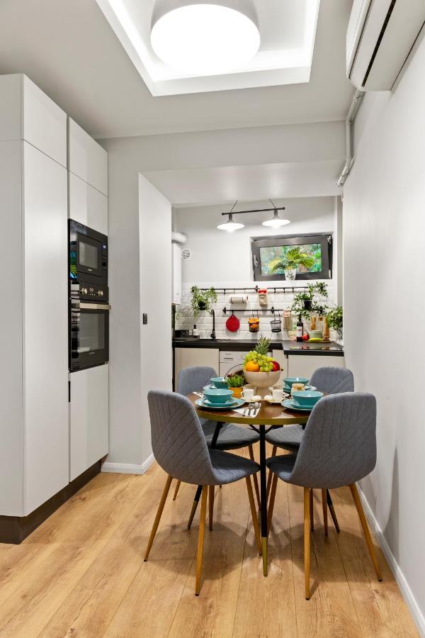 Tova Pearl Ultracentral - Romana Square Subway Apartman Bukarest Kültér fotó